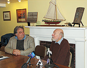 Allan Shope, president of Clearwater's board of directors, and Pete Seeger