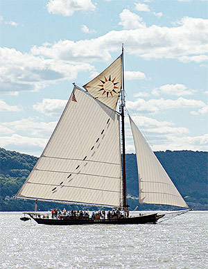 Sloop Clearwater